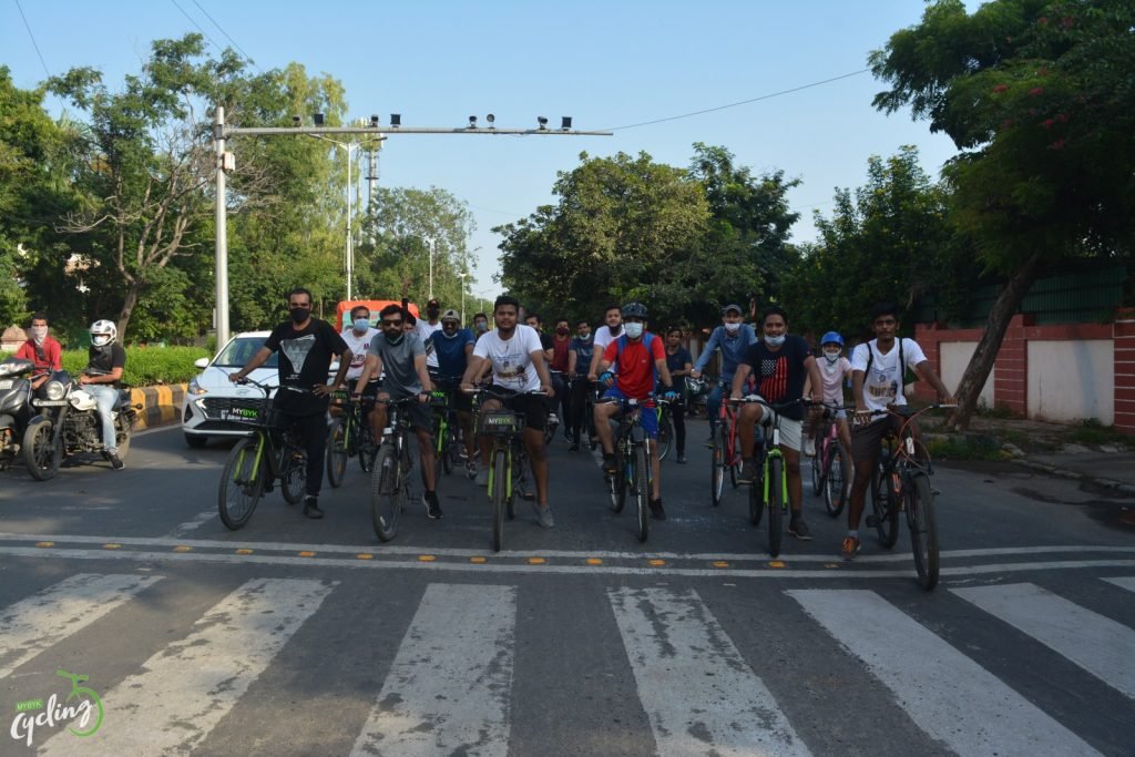 100+ cyclists