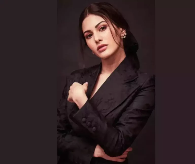 Amyra Dastur