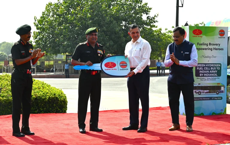Indian Army received First Hydrogen Bus in Push for Green Transportation